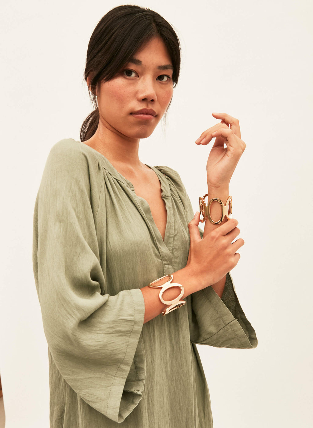 Brazalete óvalos dorado