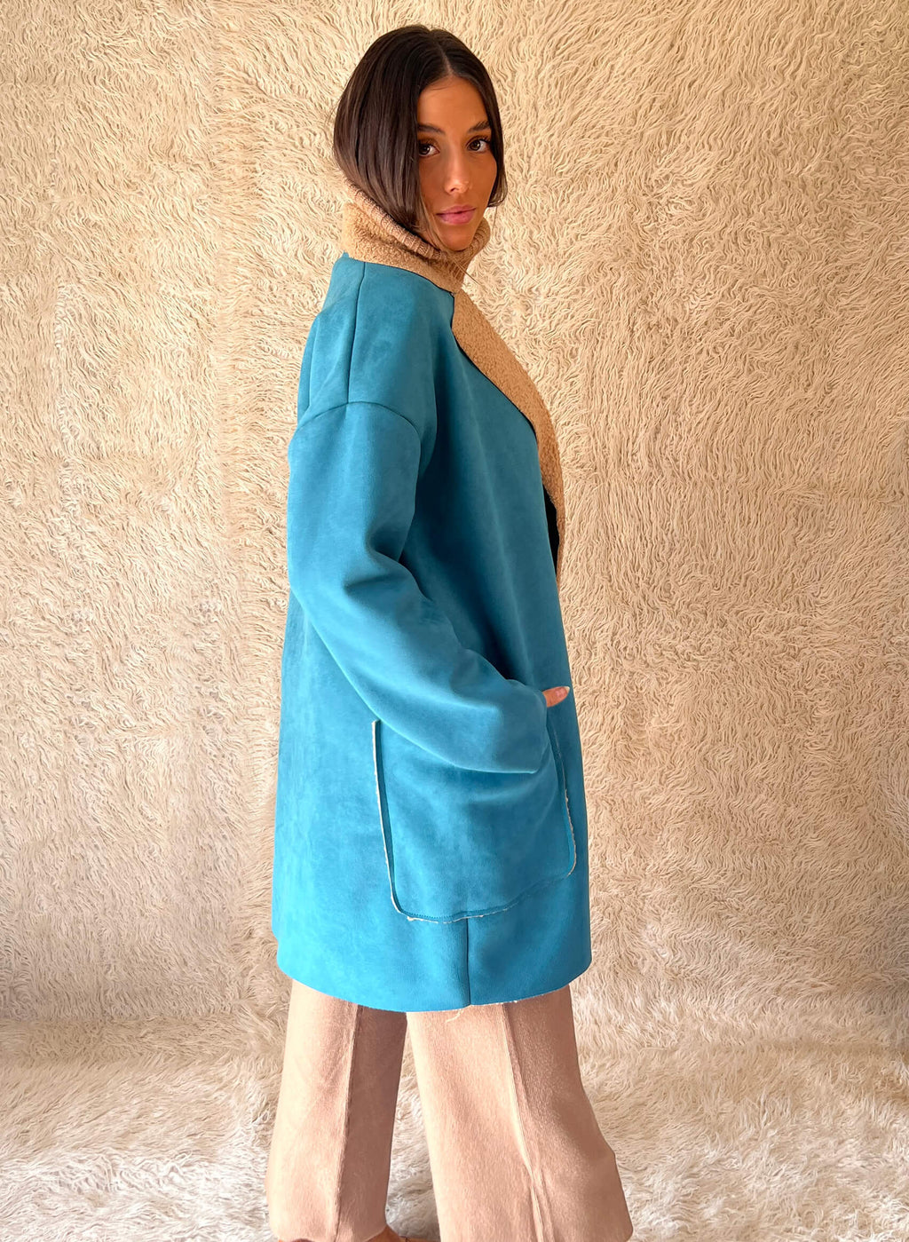 Abrigo azul antelina forrado borrego