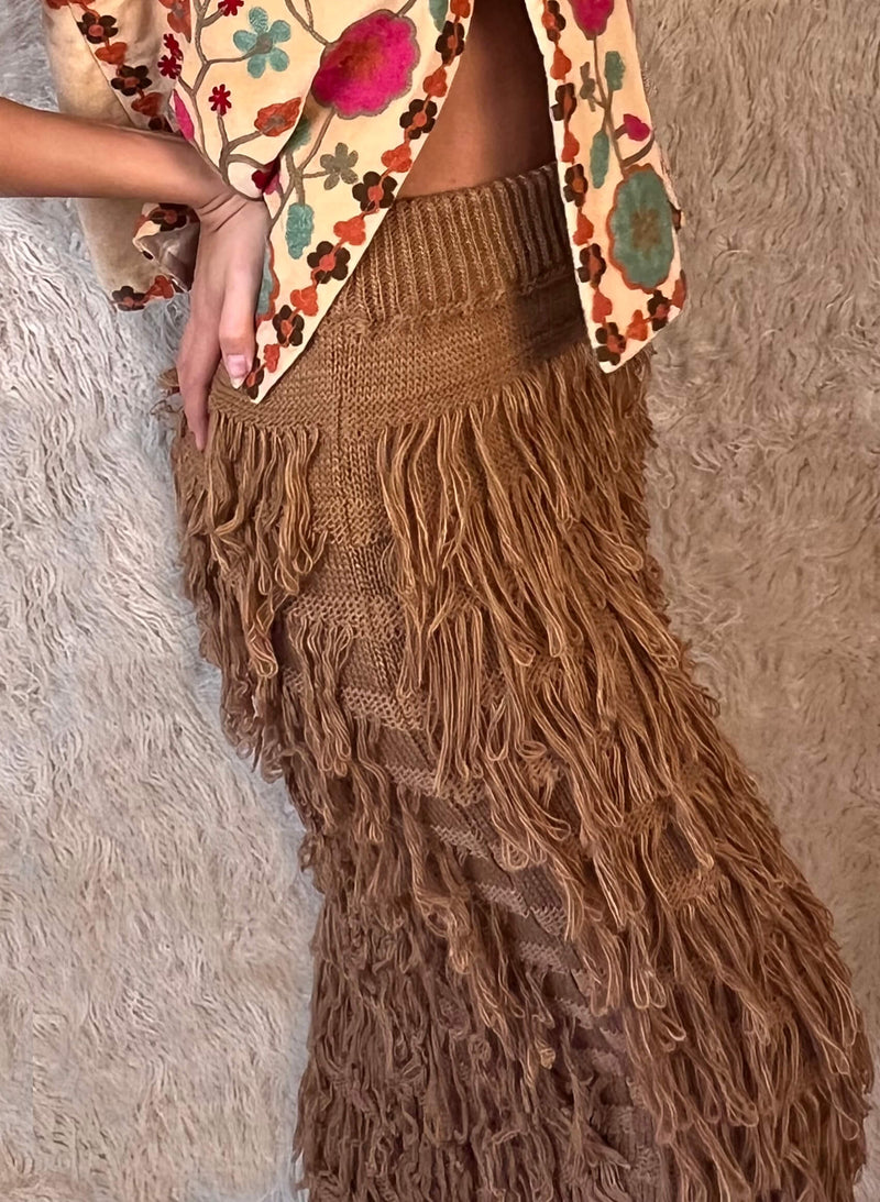 Falda punto flecos camel