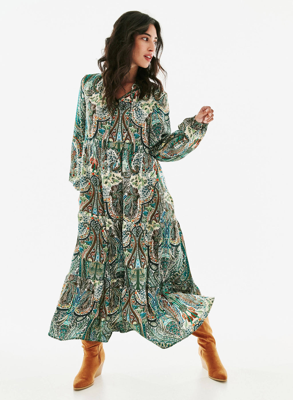 Vestido Paisley volantes