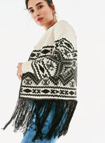 Chaqueta bordada flecos