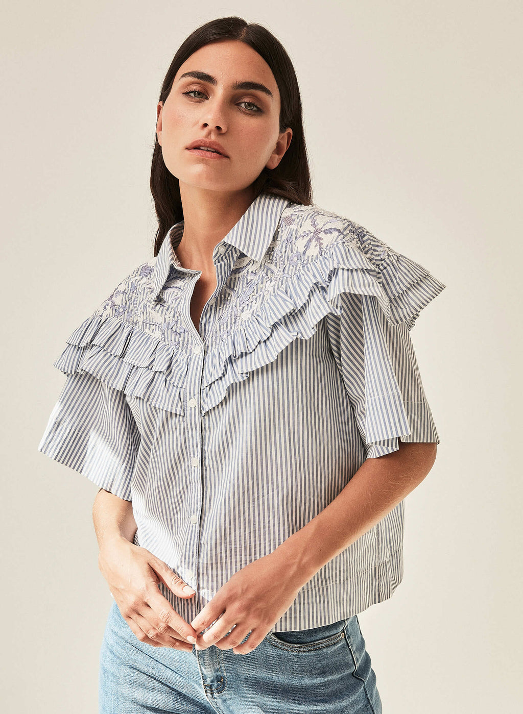 Camisa rayas bordados joya