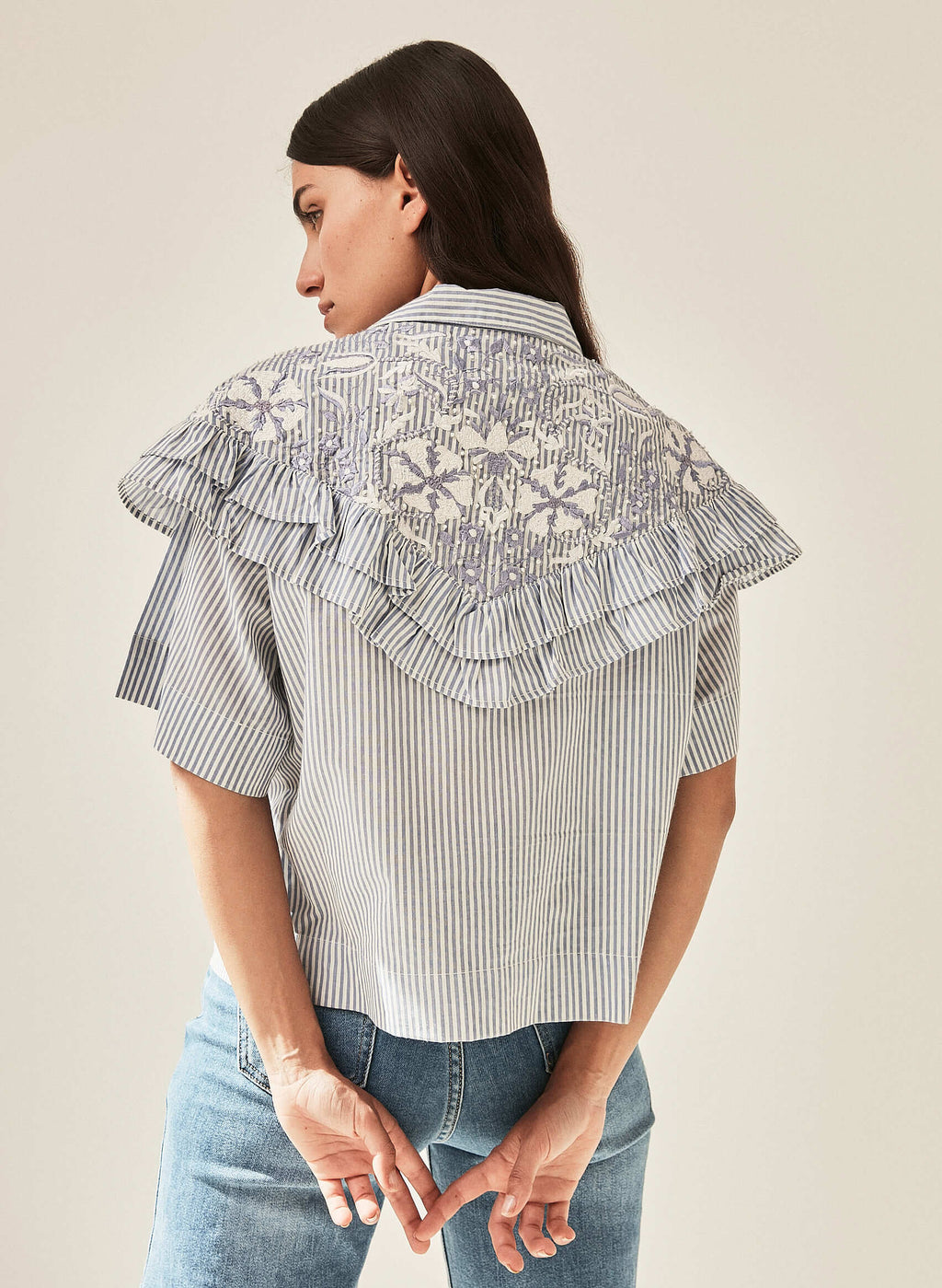 Camisa rayas bordados joya