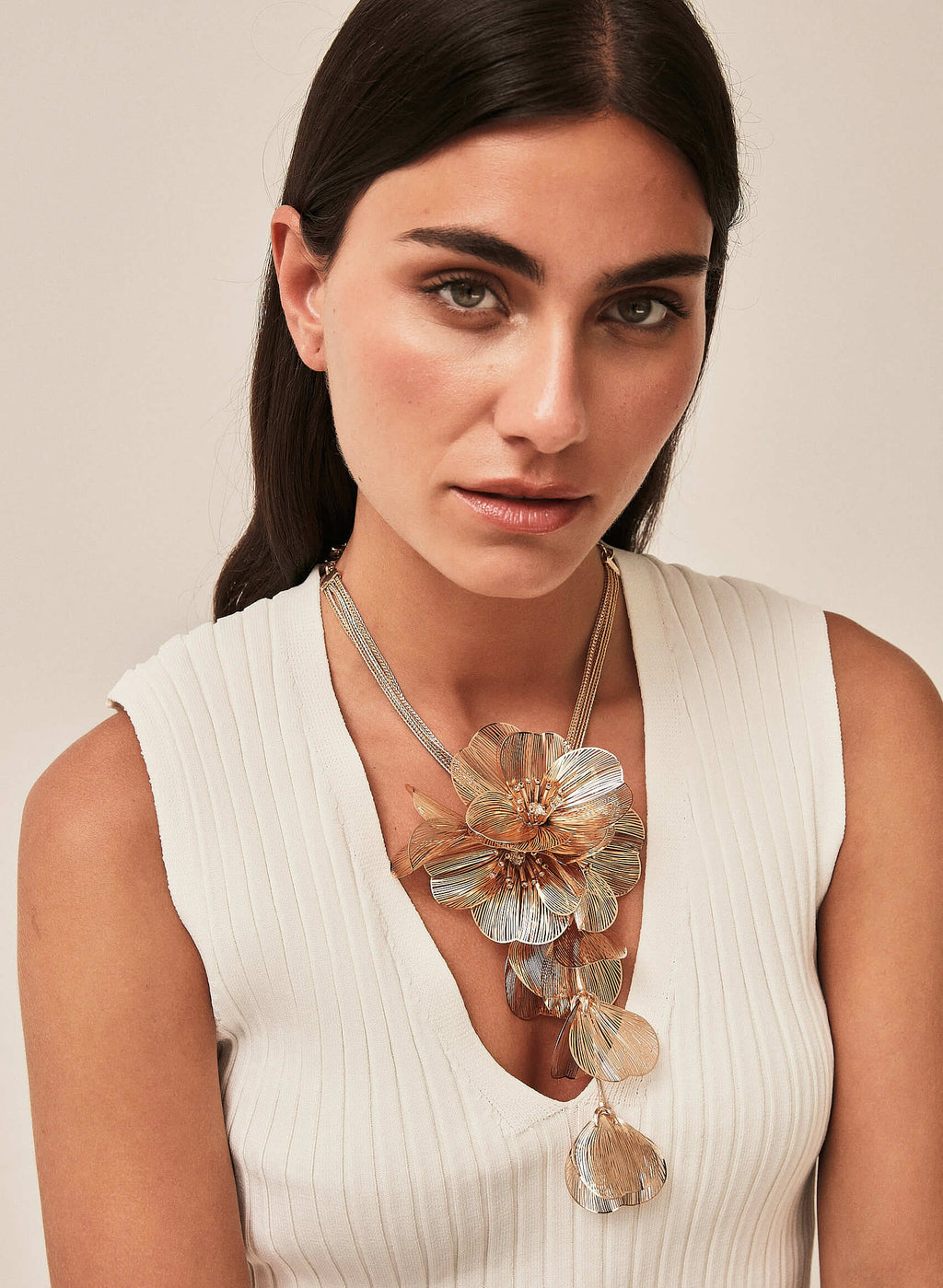 Collar calados flor