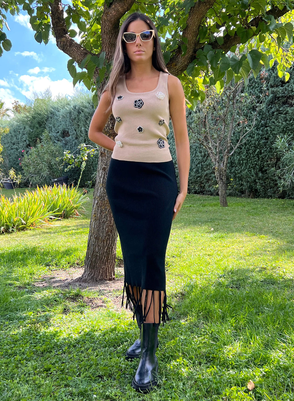 Falda canalé flecos midi negra