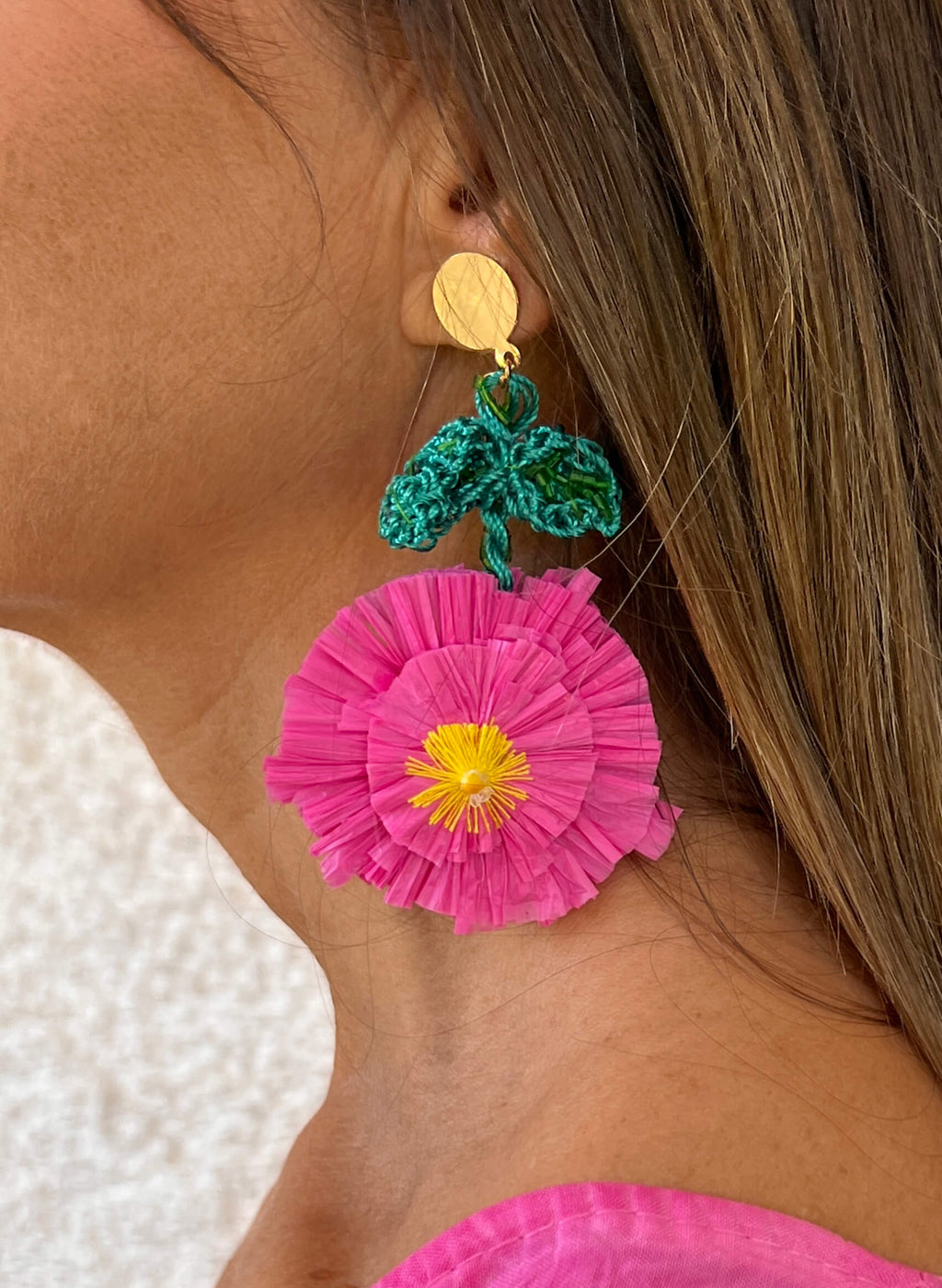 Pendientes hojas bordadas
